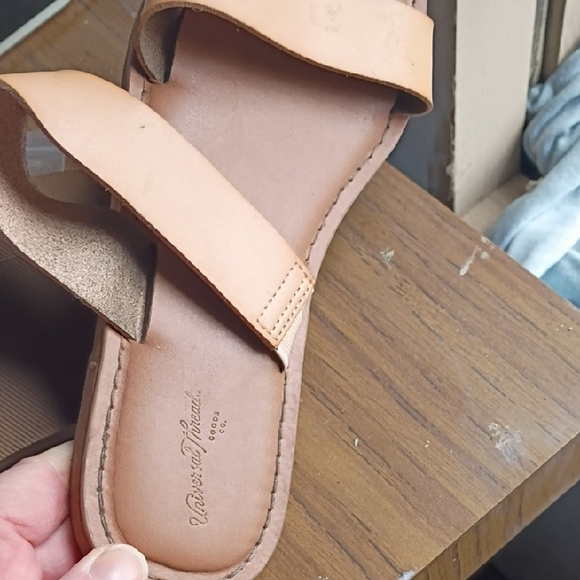 Universal Thread Neutral Tan Leather Double-Band Slide Sandals - Picture 4 of 5